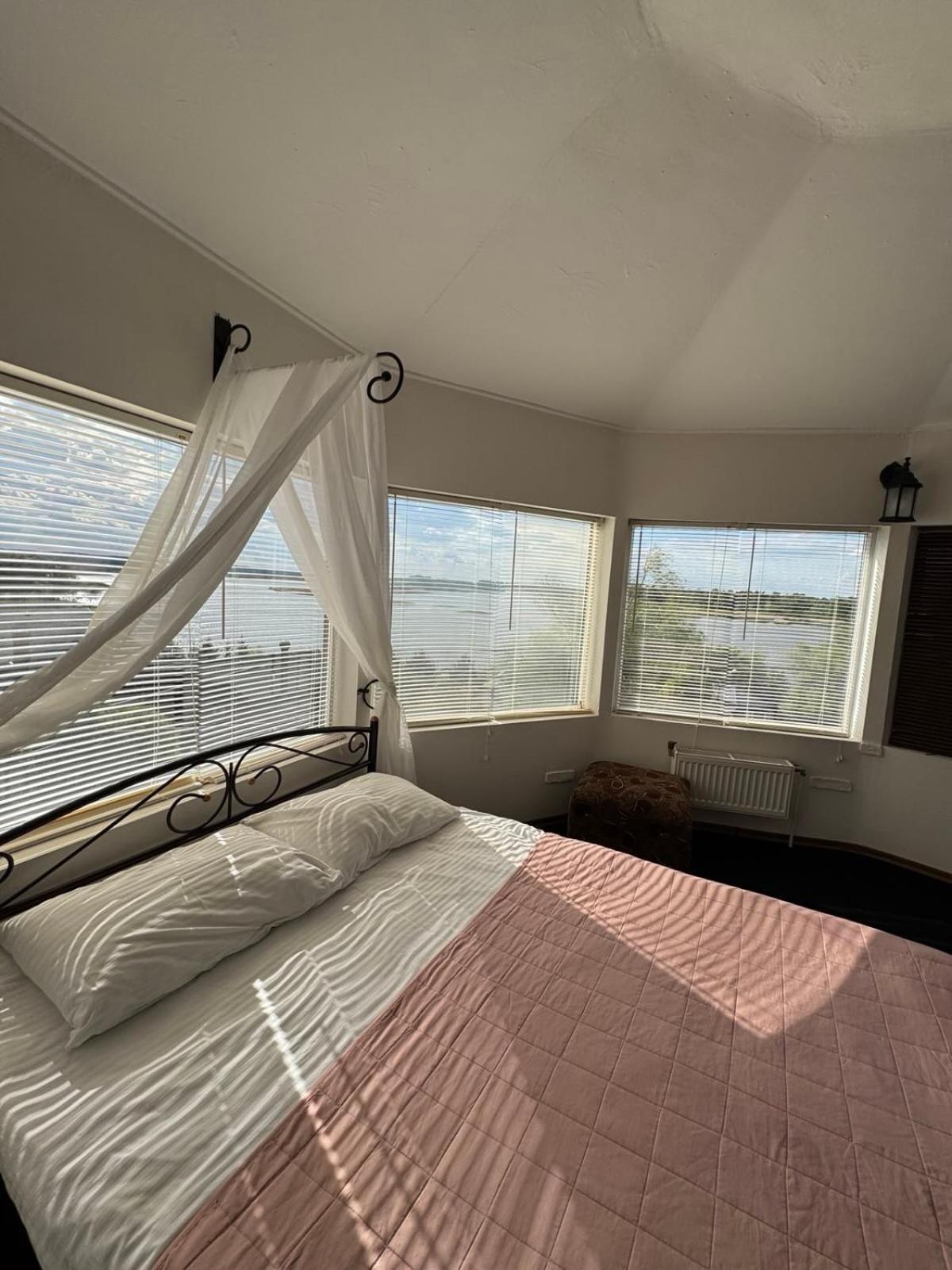 Mayak Resort Kam'yani Potoky Buitenkant foto